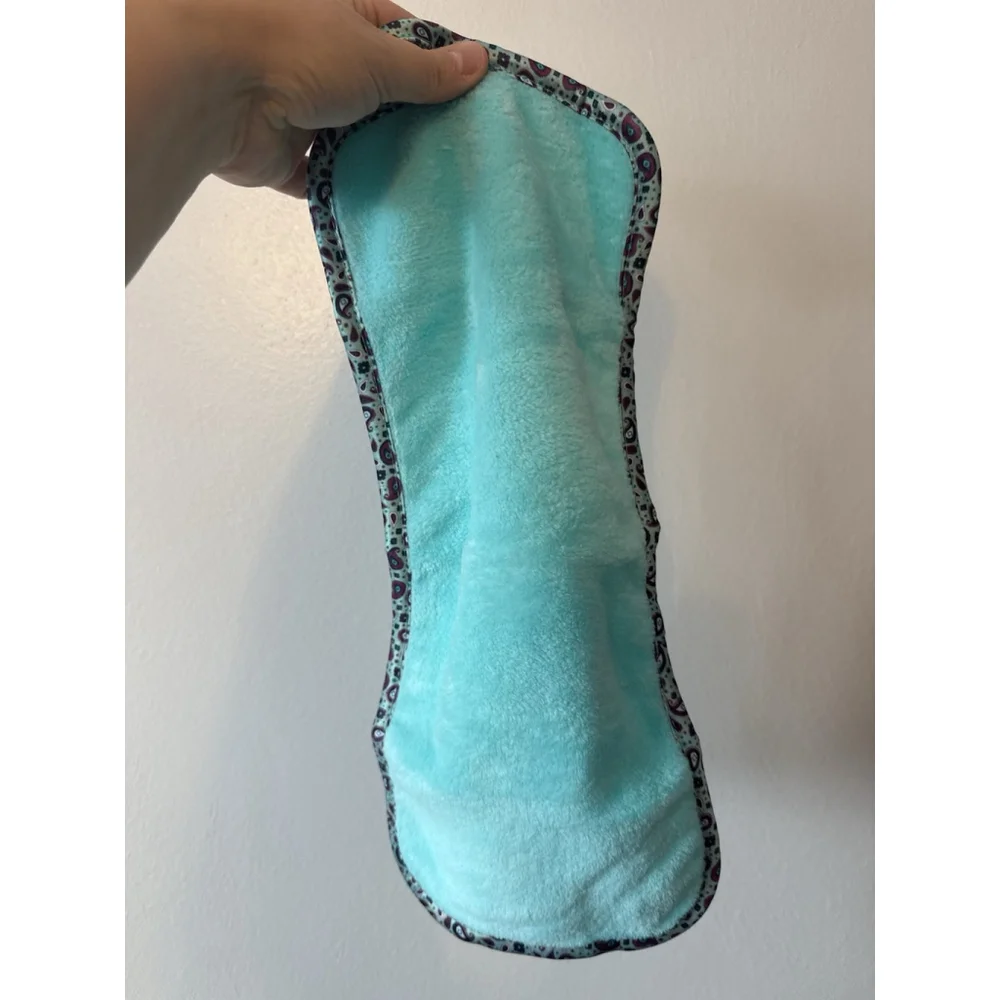 Campanelli “Fresh Face” Soft Makeup Remover Cloths & Travel Case Paisley New